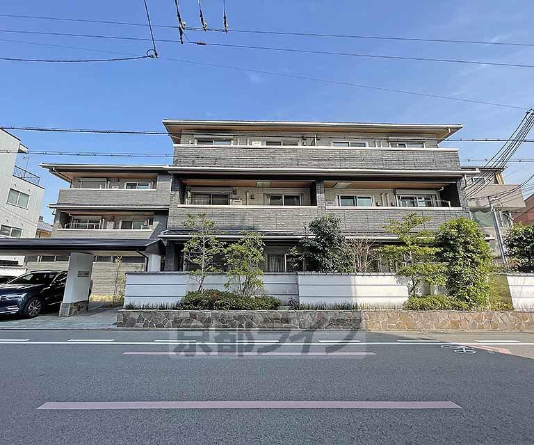 セレーナ室町(2LDK/1階)