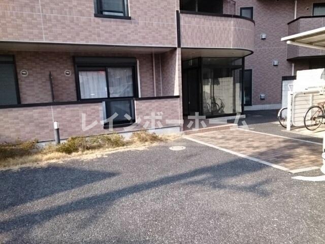ネオ ウィング