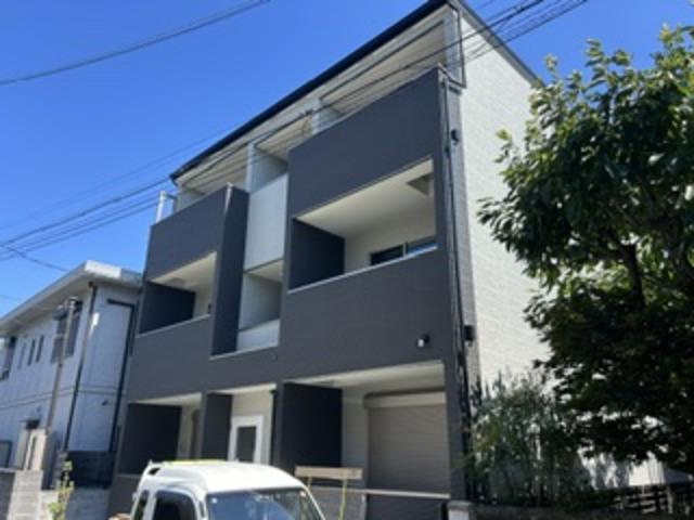 CIEL COURT