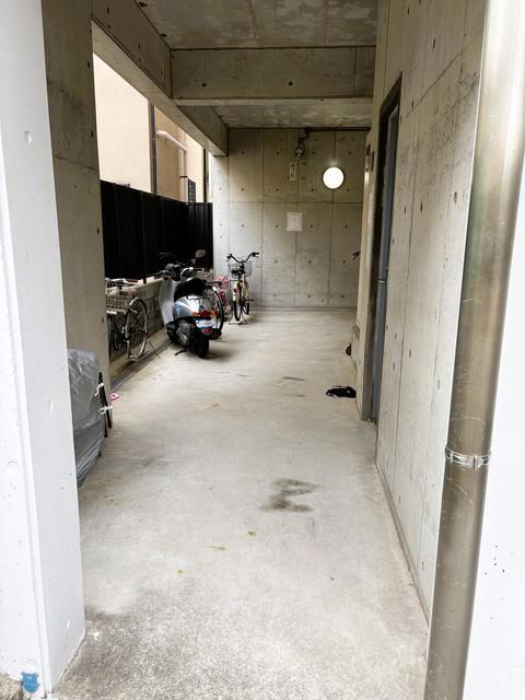 22番館