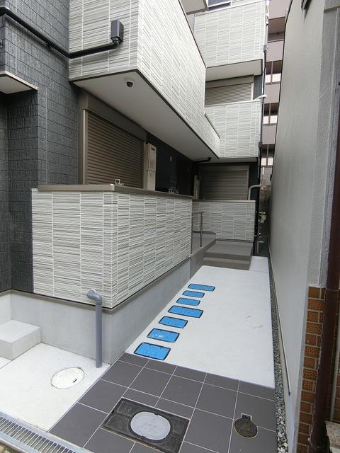 ラヴィータ三国本町