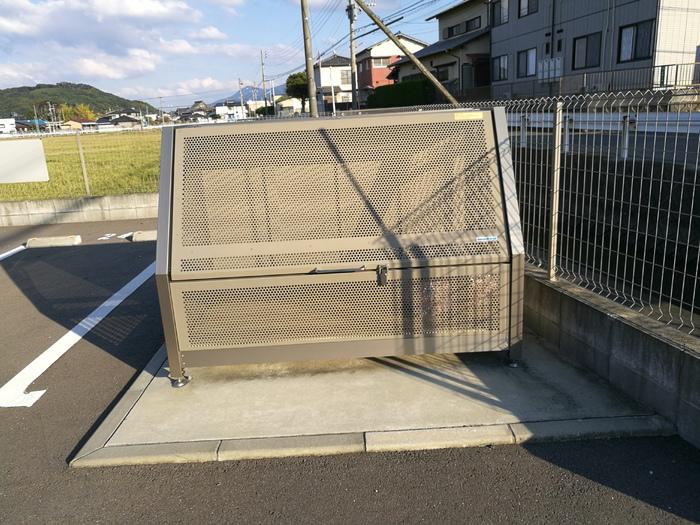 サニーコート