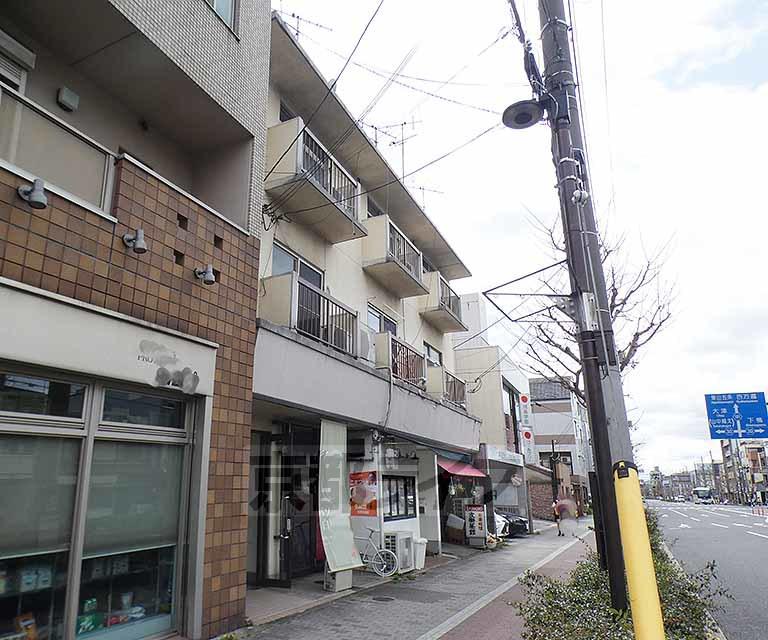 牧マンション