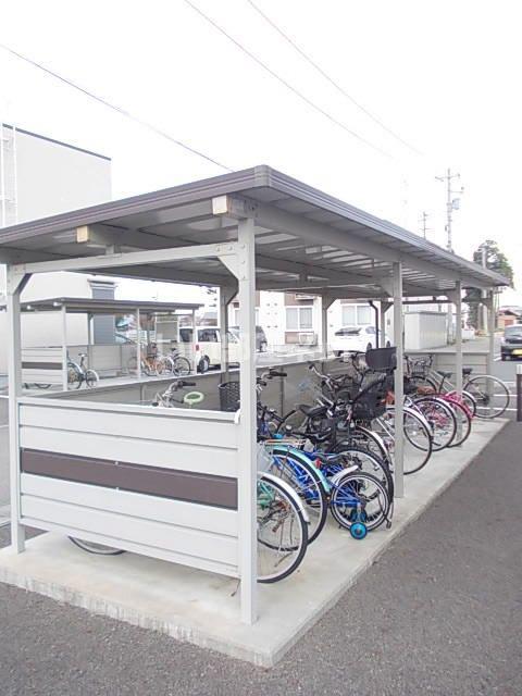 ヒルサイドタウンF