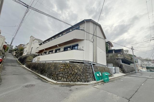 クレセント杉田