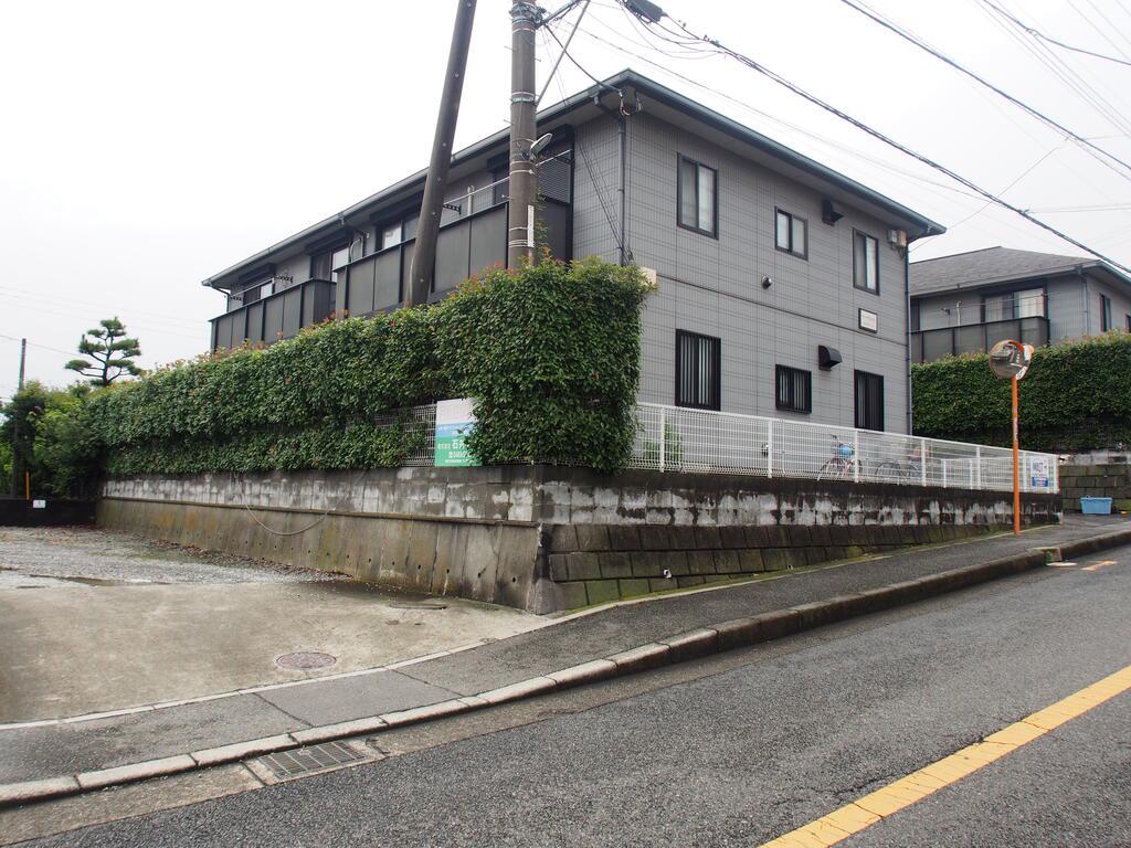 サニーテラスイシイB
