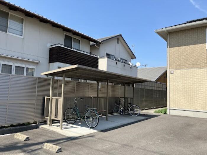 ハピネス B棟