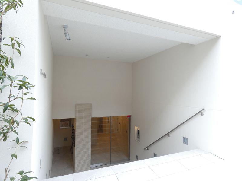 NANPEIDAI HILLTOP HOUSE