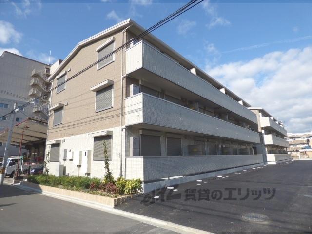 グランソレイユ西院