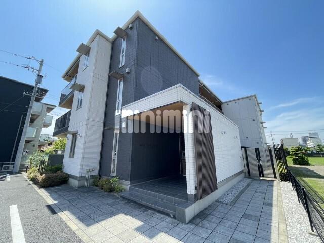 ラ ヴィ クレールカルチェ