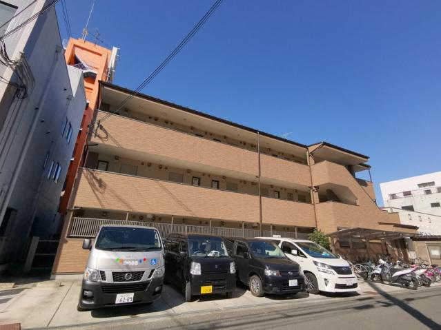 アンプルールフェールバレルコート
