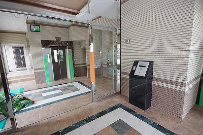 ファミール守恒