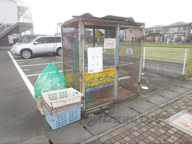 SURPLUSおおみ