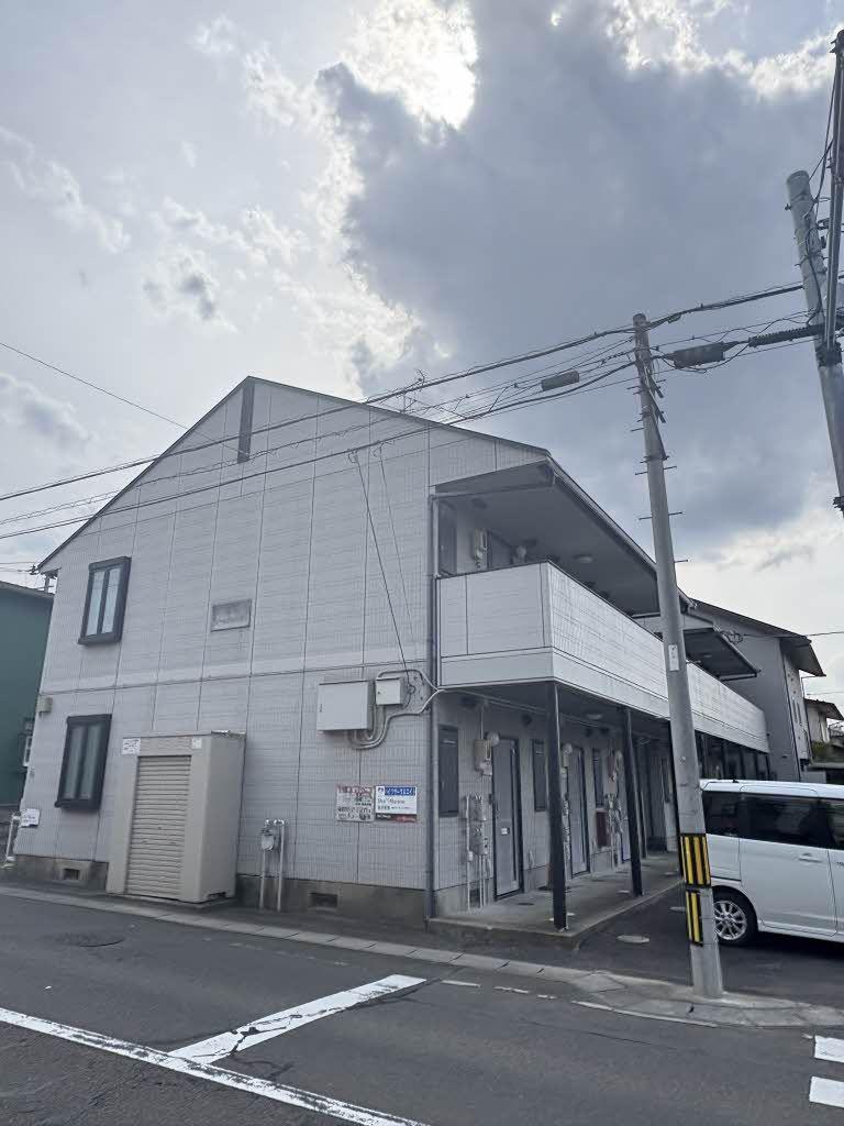 ハイツサークルエイト