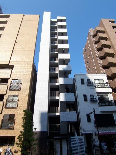 ジェノヴィア西新宿グリーンウォール