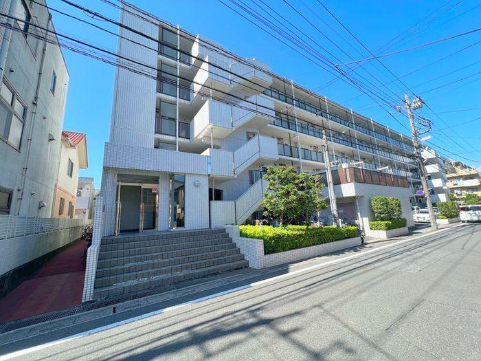 ファミール東川口