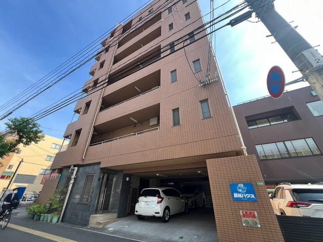 コンシュラ