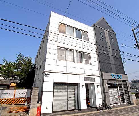 キュービックハウス