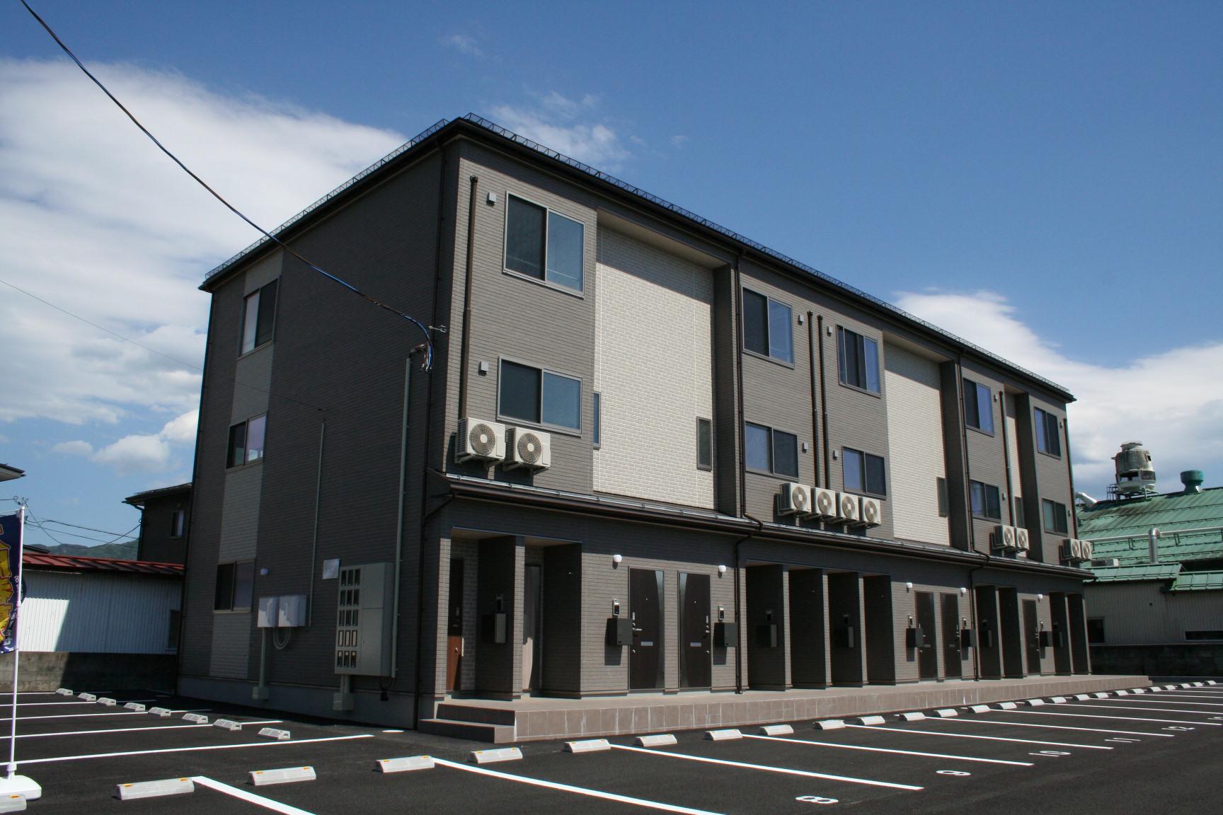ＪＲ奥羽本線 乱川駅 徒歩20分 3階建 築1年