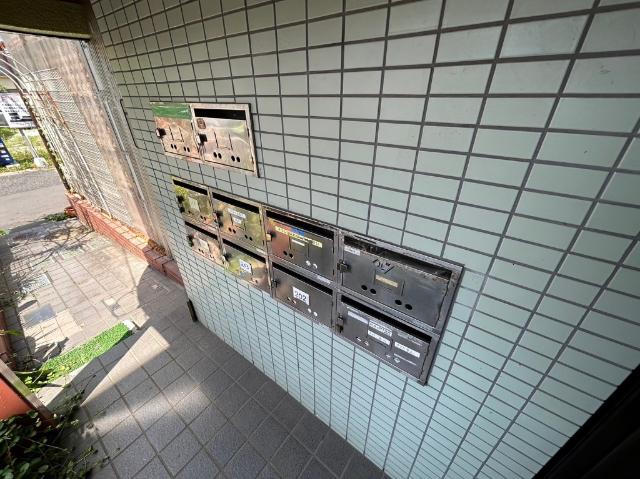 コーポリリ-