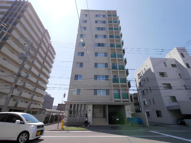 グランカーサ永山公園通ウエスト