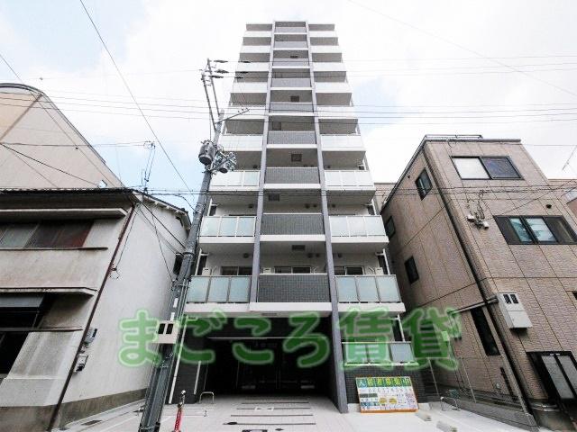 エスカーサ大阪ウエスト九条駅前