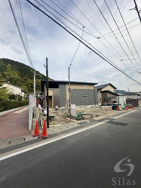 コーチ・フラット