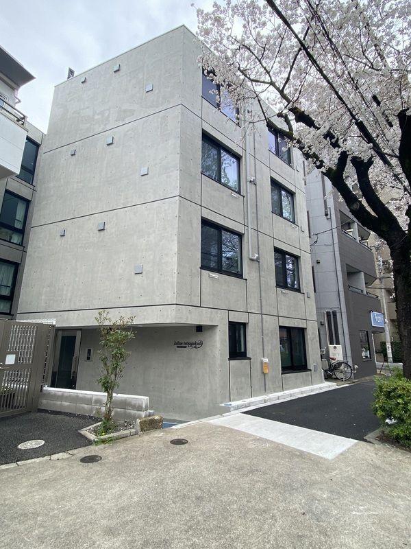 ジュリアス哲学堂 住居