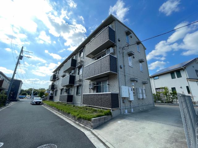 D-HOUSE