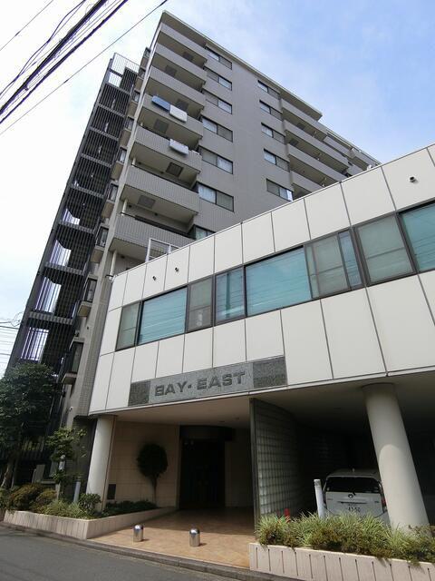 ベイ・イースト