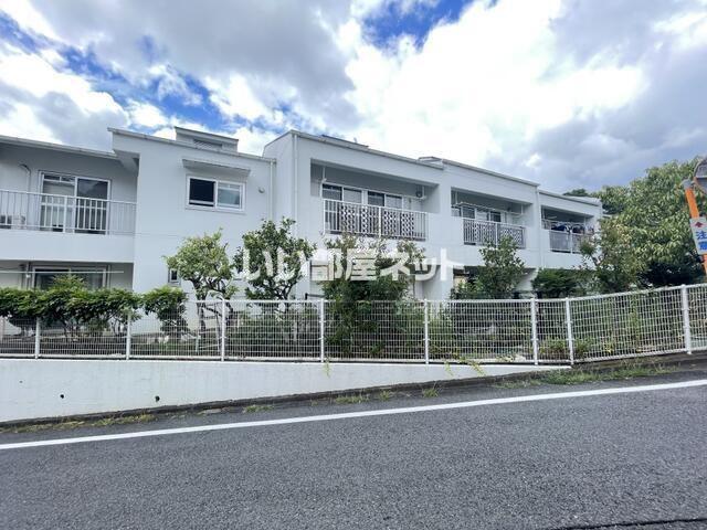 レクタウン玉川学園E号棟