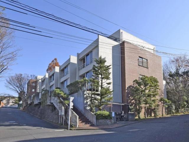 大倉山ヒルタウン八号棟