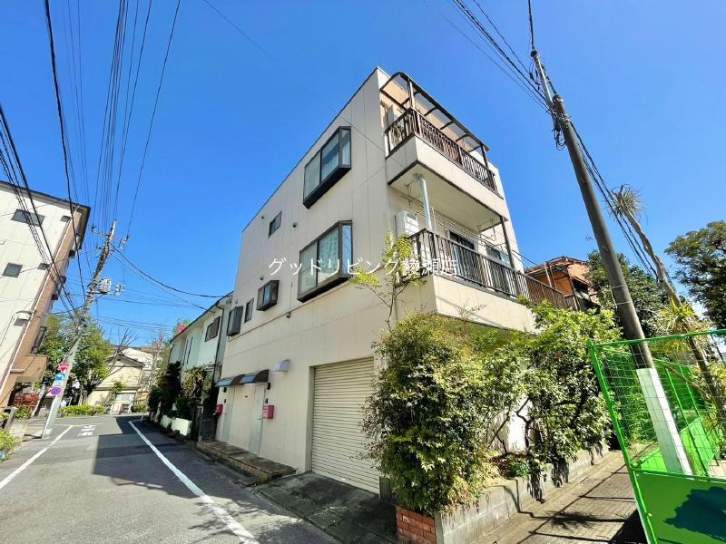 A2-HOUSE