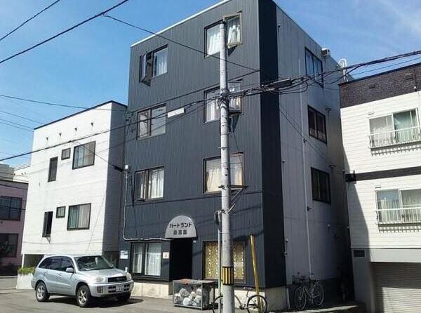 ハートランド南8条(1DK/3階)