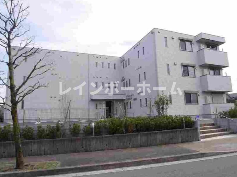 ラシーネ中里