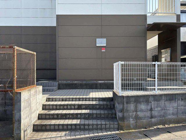 レオパレスプルミエ