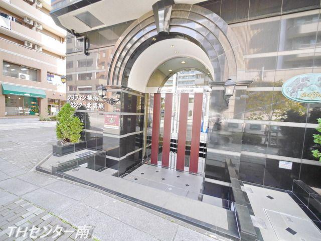 グリフィン横浜・センター北駅前