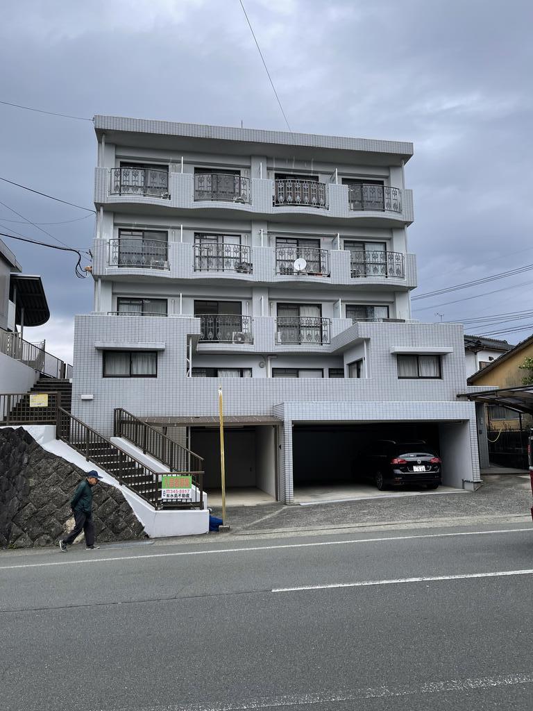 ファースト池田(1K/3階)