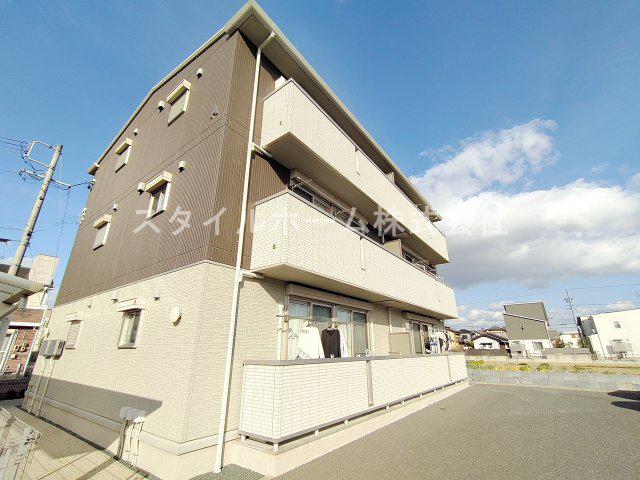 ランドサマービレッジ A棟