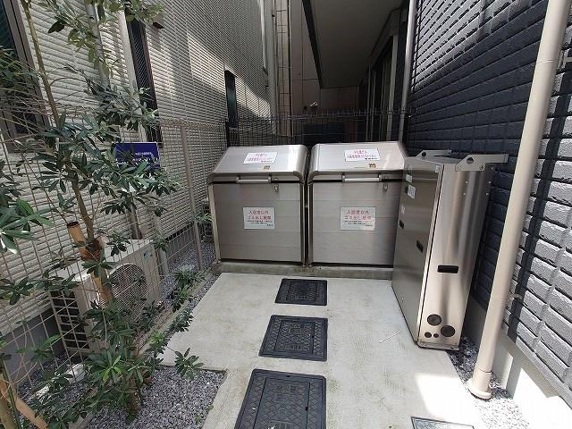 千な里ビル