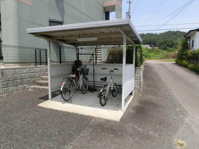 クレストールイン