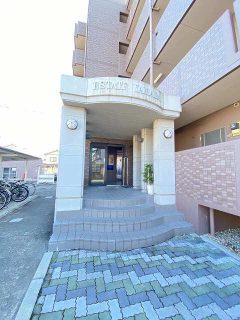 ESTATE YAMADA