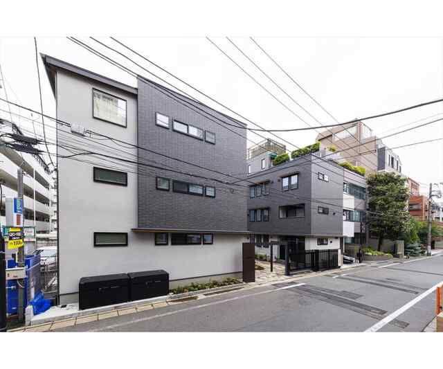 ＪＲ山手線 巣鴨駅 徒歩4分 3階建 築5年