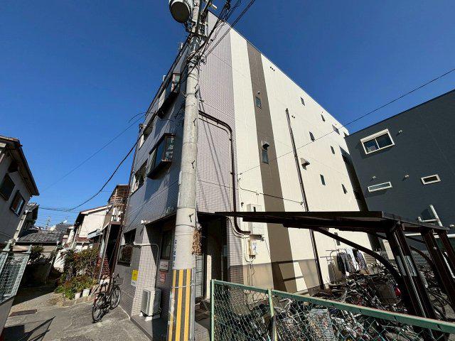 レジデンス三津屋