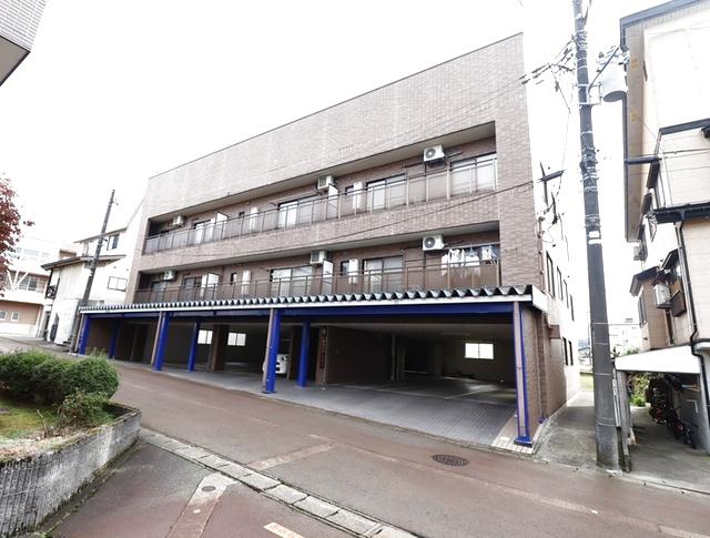 ルネッサ三和町