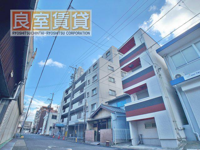 名鉄常滑線 柴田駅 徒歩4分 3階建 築12年