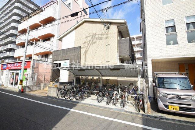 メゾンエーワン