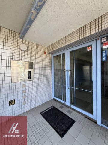コルナス西館