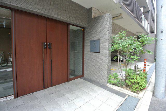 レジュールアッシュ梅田LUXE