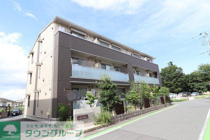LA CRECE E棟